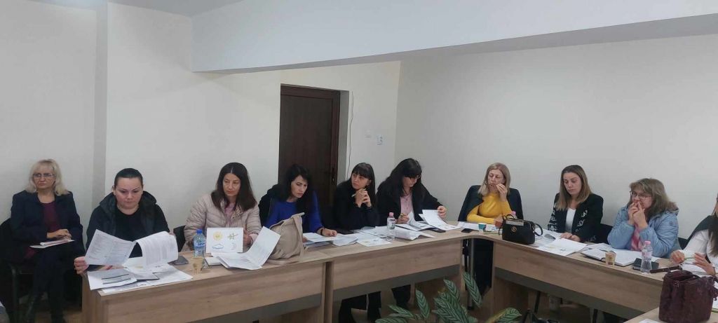 Обучение на тема: „Прилагане на ранна скринингова оценка и насоки за стимулиране на развитието на тригодишните деца“ - Регионален център - Шумен